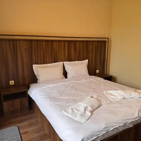Argisht - 2 Bedroom * Варна